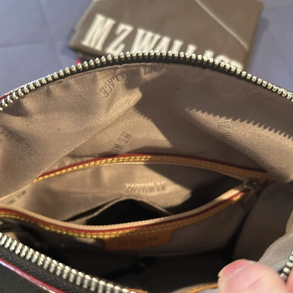 MZ Wallace great black bag everyday or travel lots ox pockets to organize - Picture 6 of 7